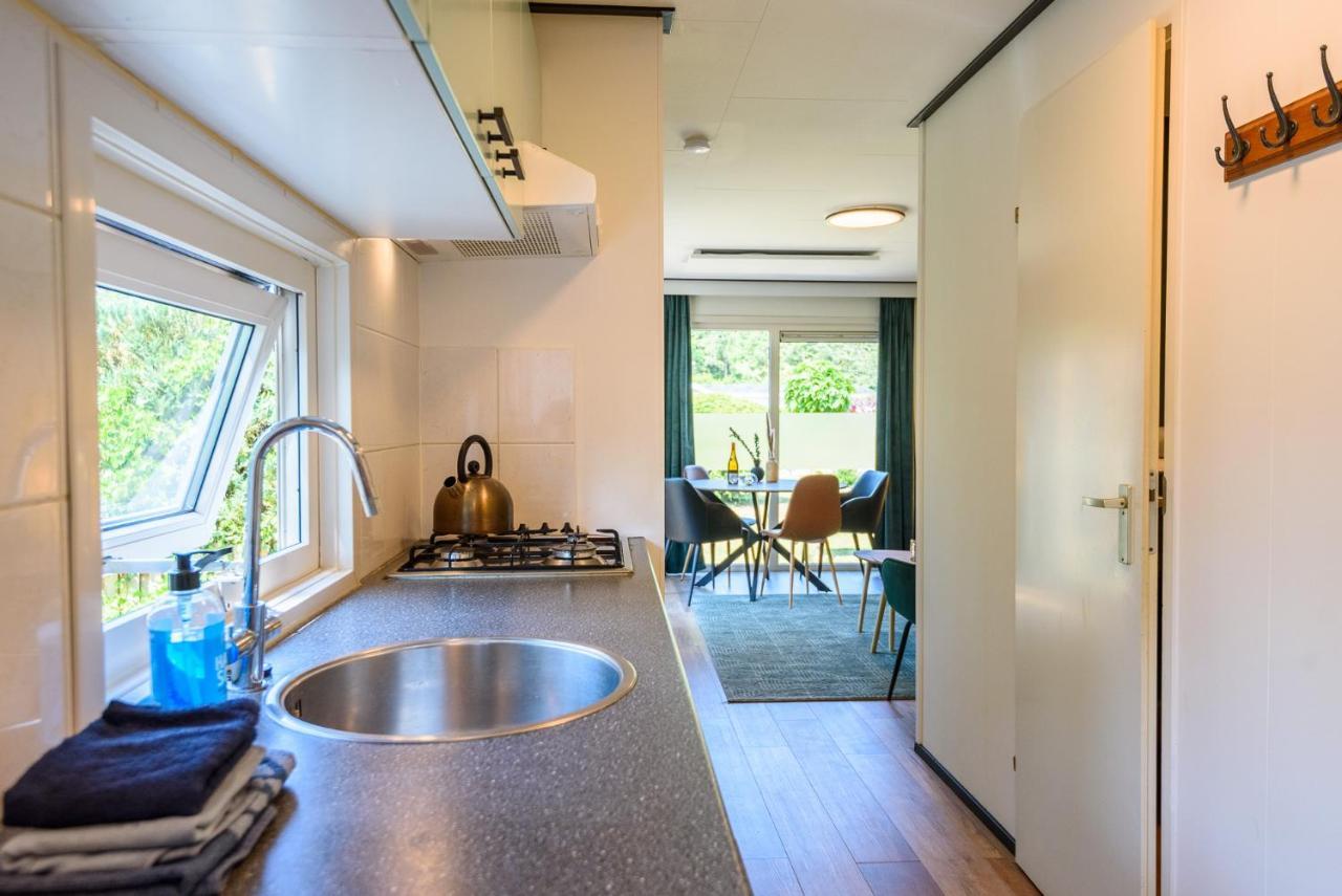 Chalet Met Eigen Tuin Aan De Veluwse Bosrand Putten Kültér fotó